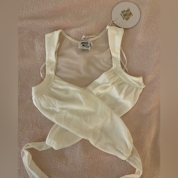 princess polly wrap top 🤍 - Picture 7 of 7
